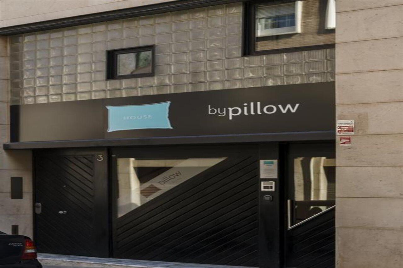 Bypillow House Barcelona Bagian luar foto